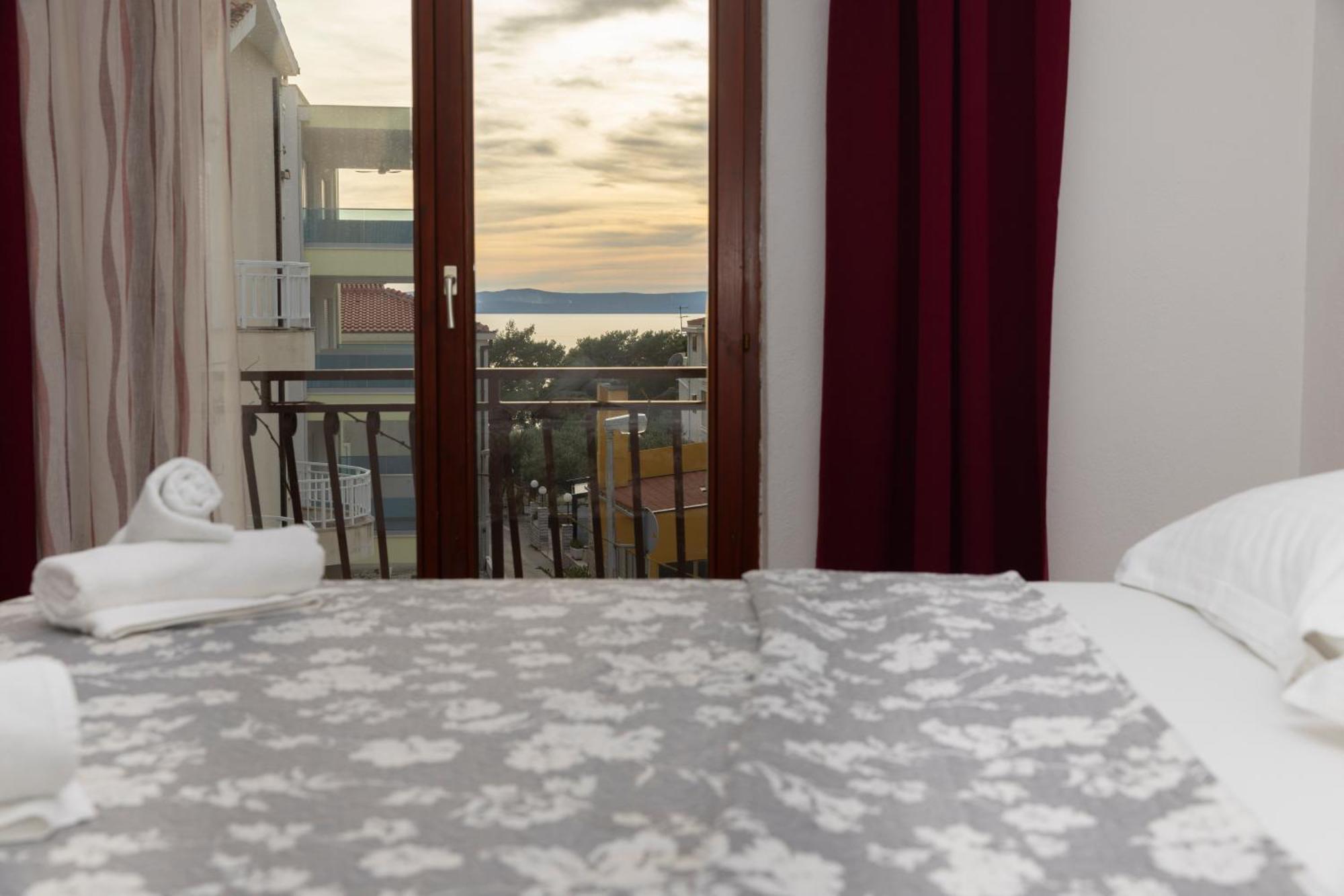 Apartments Family Roso Промайна Екстериор снимка