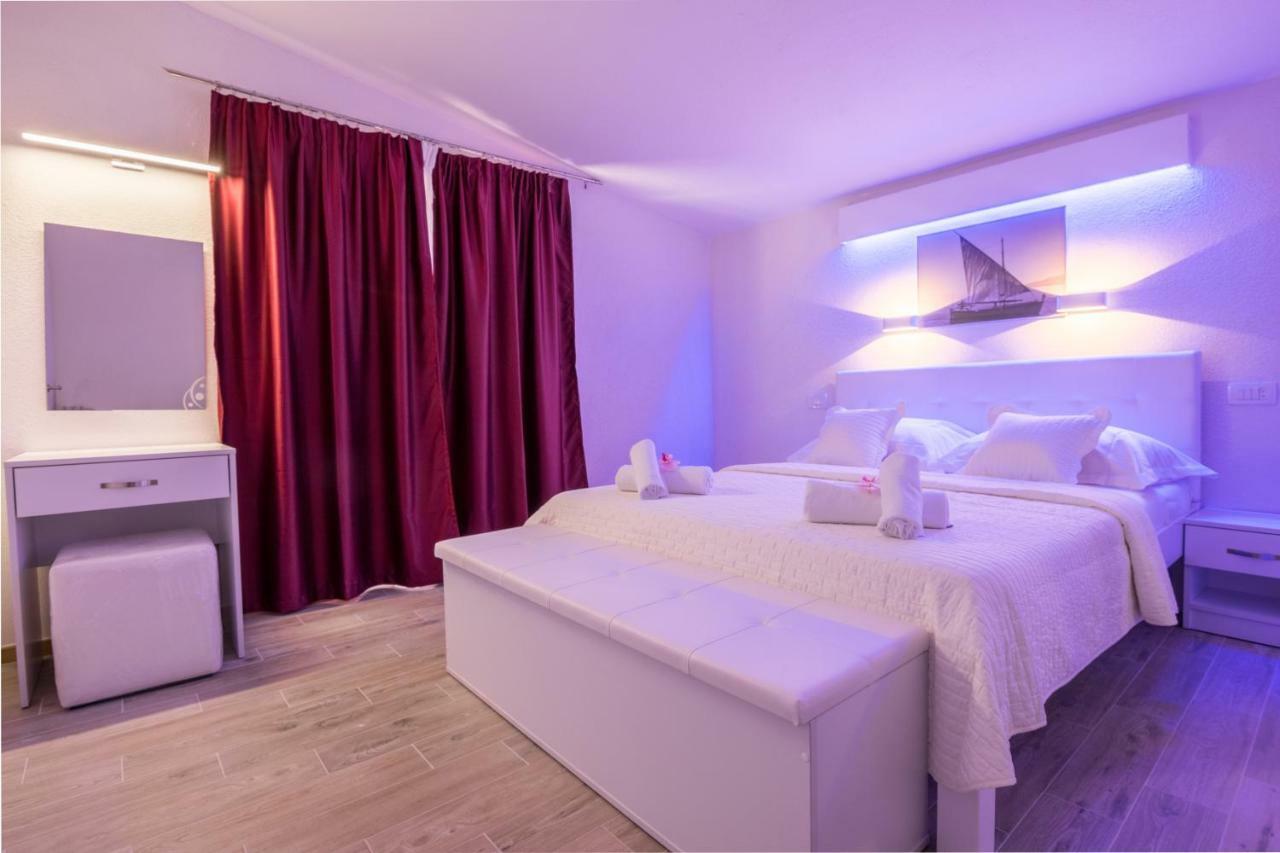 Apartments Family Roso Промайна Екстериор снимка