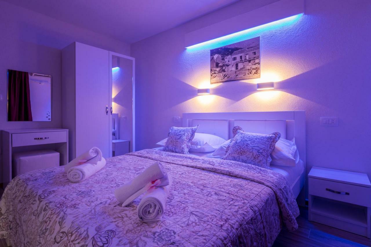Apartments Family Roso Промайна Екстериор снимка