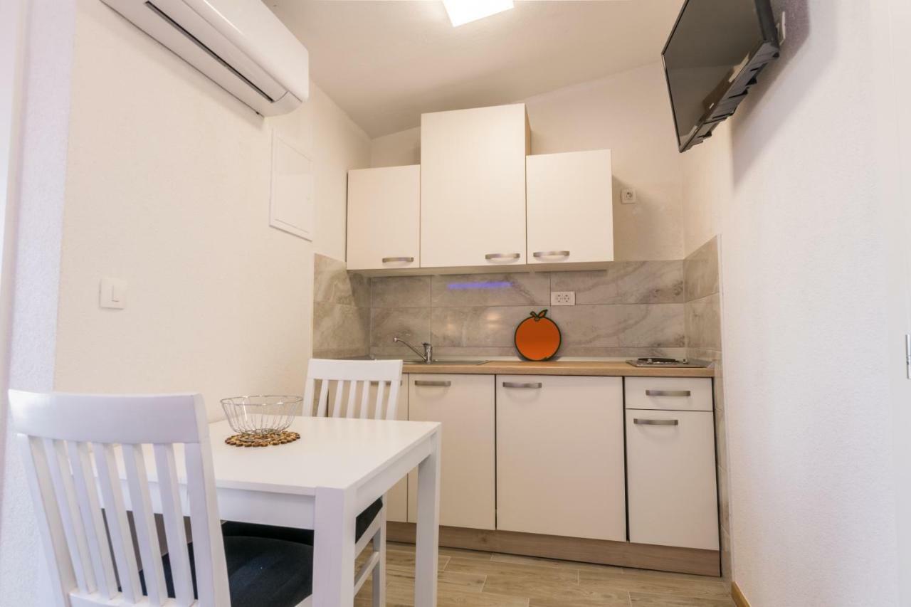 Apartments Family Roso Промайна Екстериор снимка